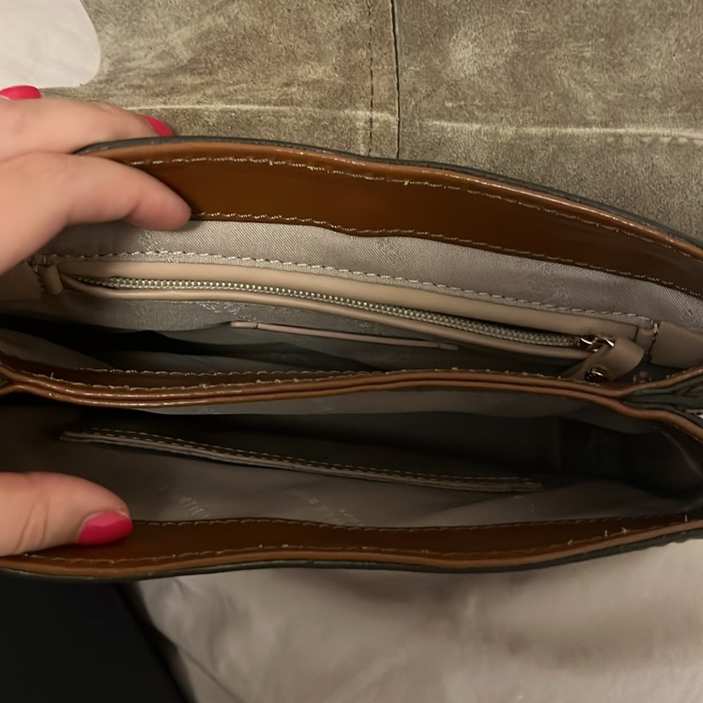 Gianni Chiarini Leather Saddle Bag - Picture 9 of 13